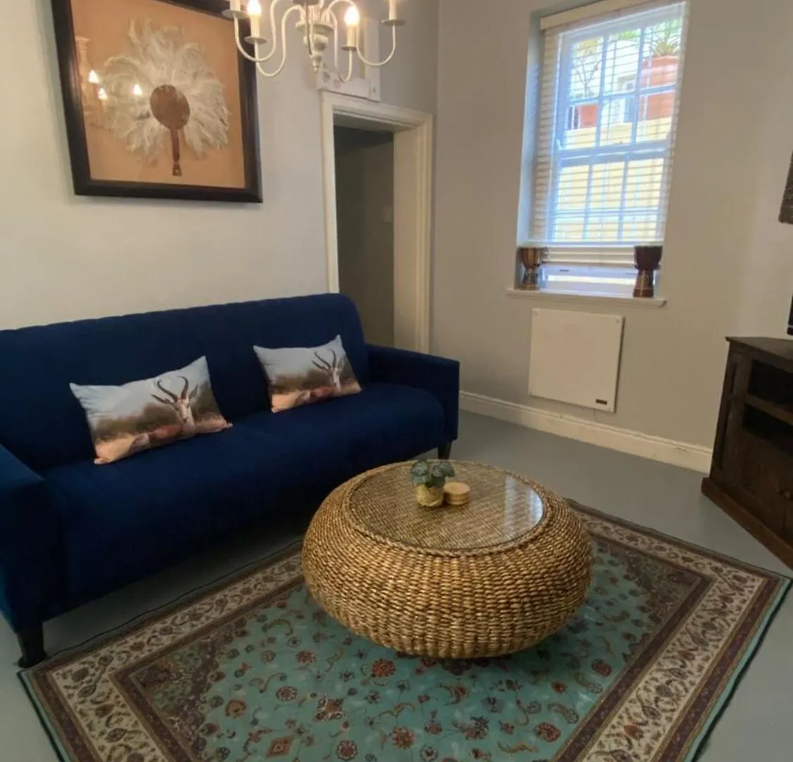 Vintage Alcove In Green Point, Cape Town Sleeps 4 Apartment