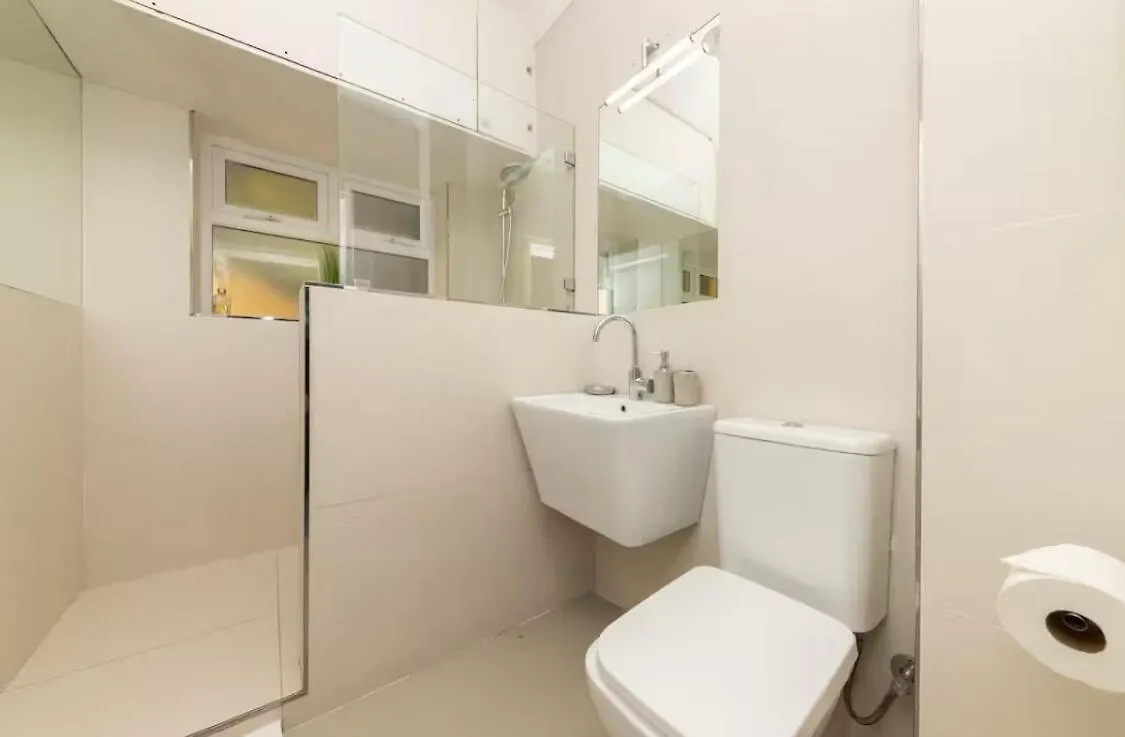 Apartment Vintage Alcove In Green Point, Cape Town Sleeps 4 South Africa