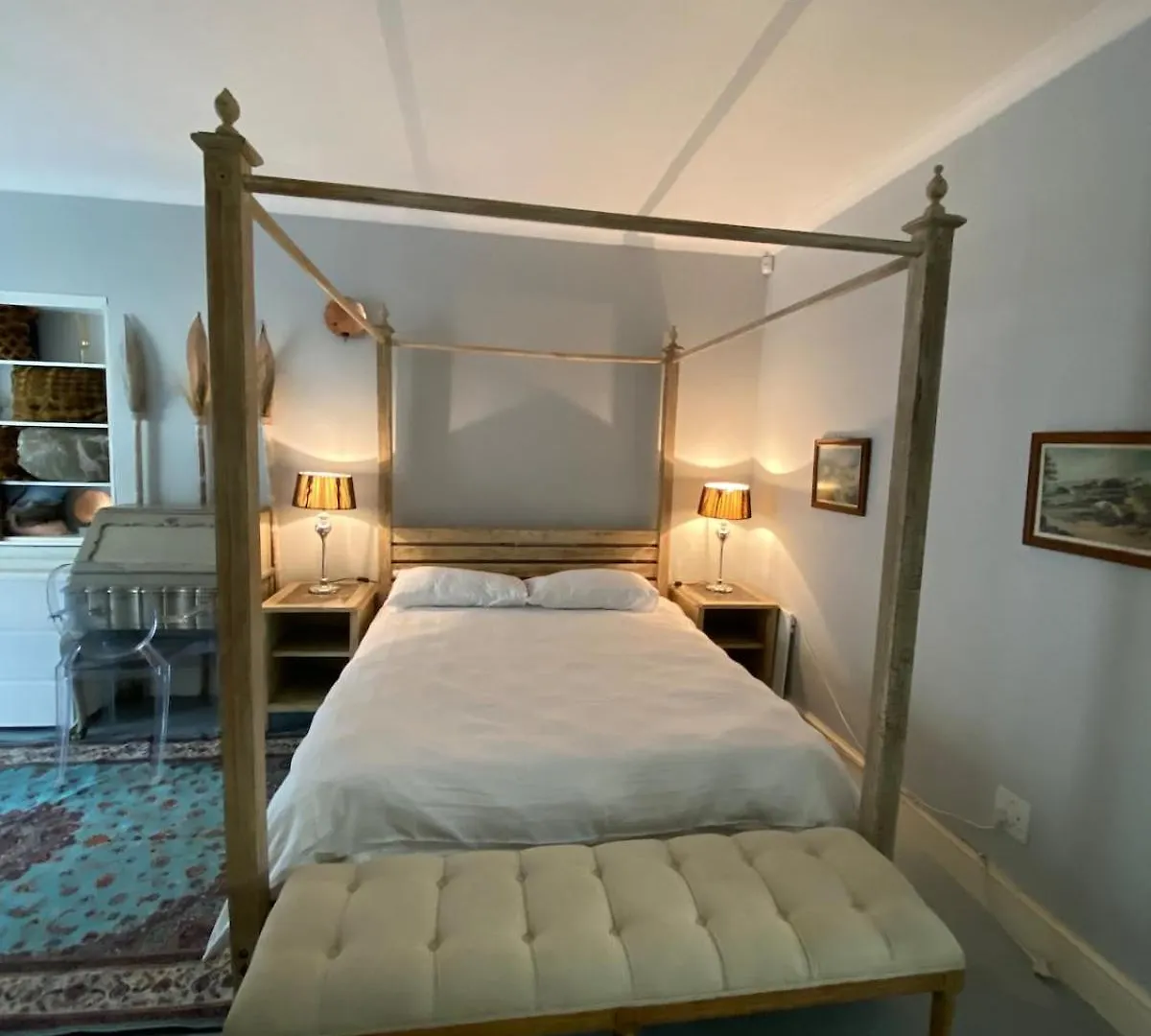 Vintage Alcove In Green Point, Cape Town Sleeps 4